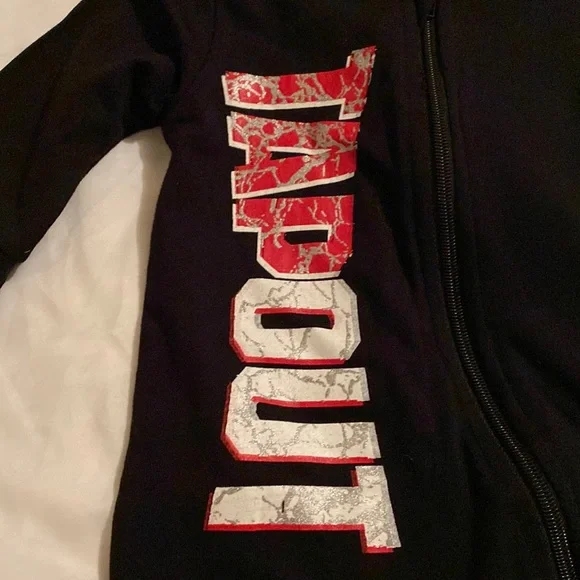 6-9 months Tapout outfit - Picture 3 of 3